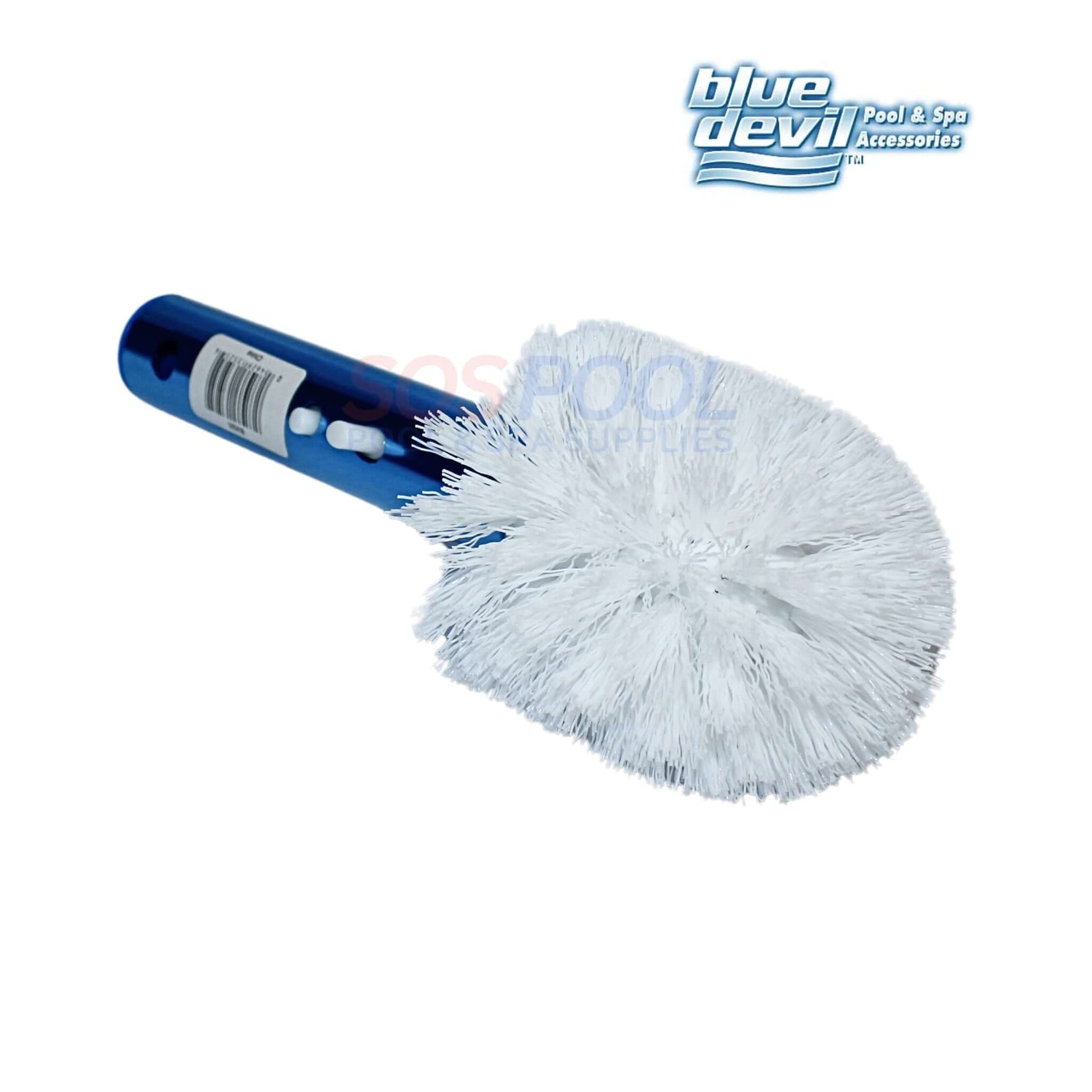 Blue Devil Swimming Pool Corner and Step Brush B3525 features a 360-degree head, ideal for effective cleaning. SOS Pool.